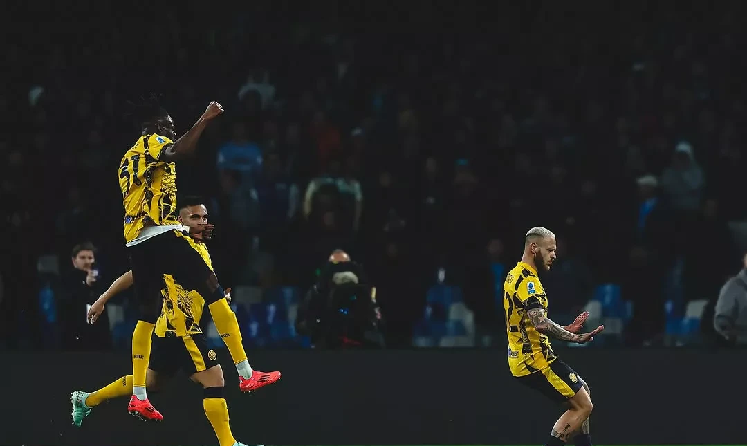 那不勒斯客场轻松获胜，保持不败纪录的简单介绍