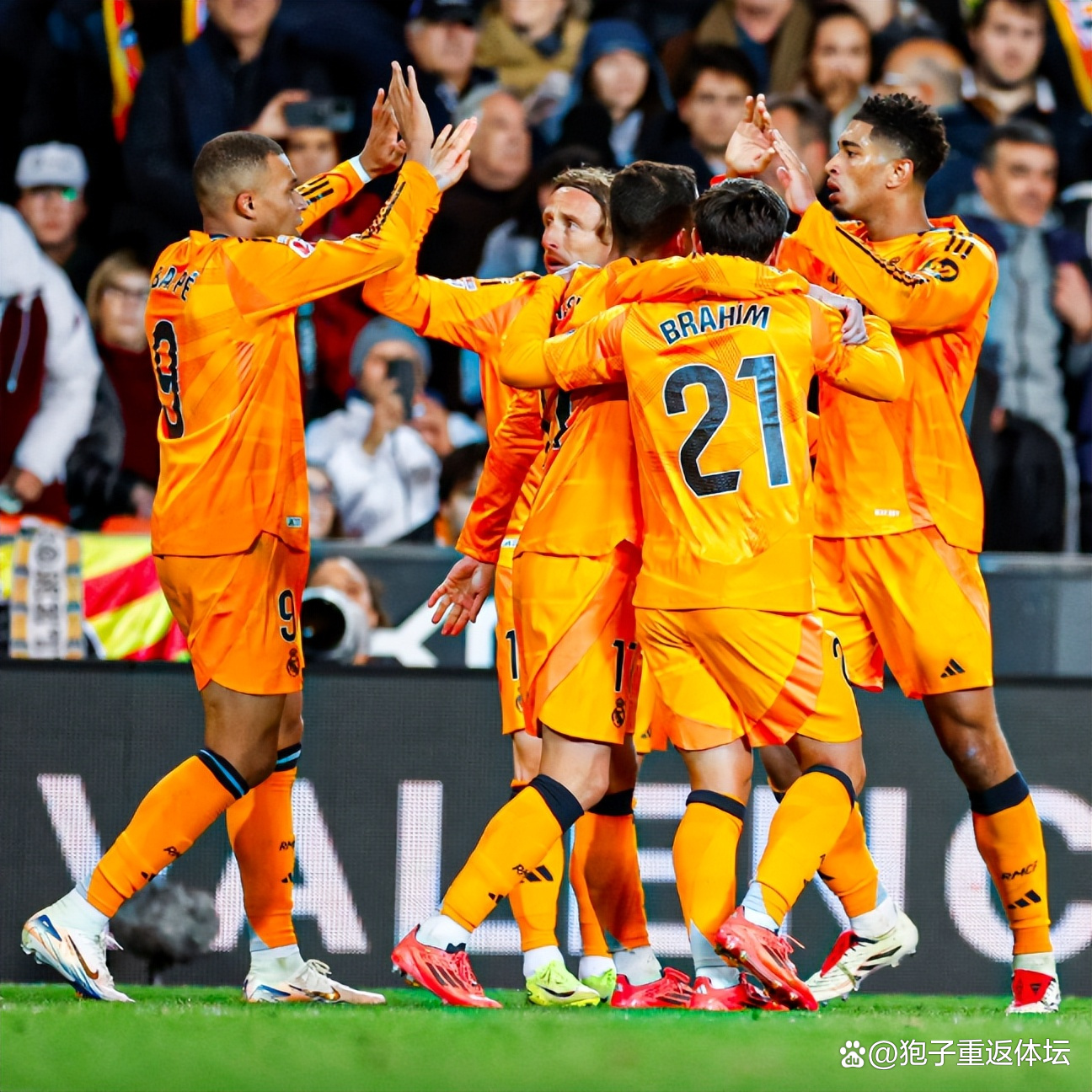 瓦伦西亚再次遭逆袭，球队陷入低迷