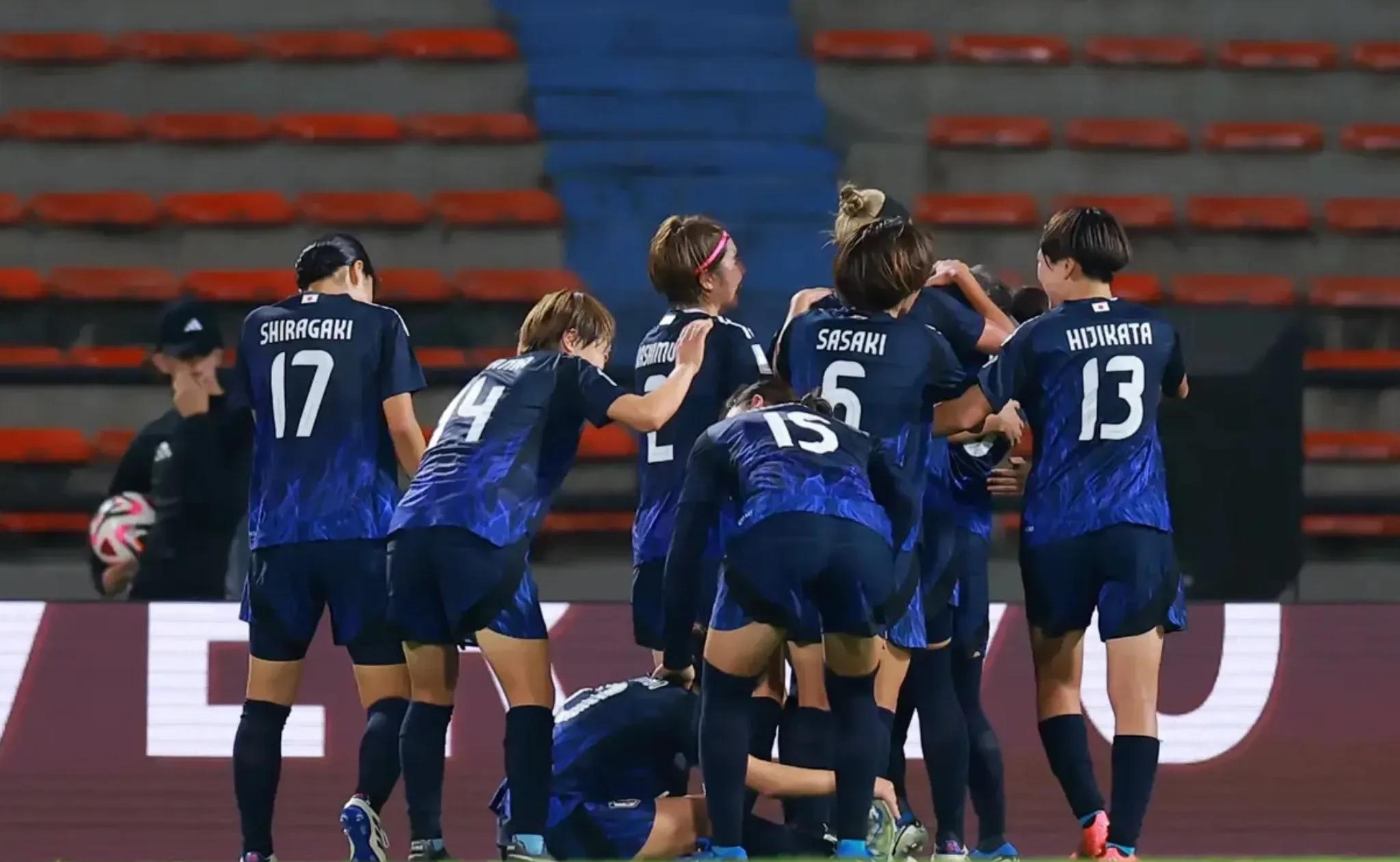 开云体育直播-塞尔维亚女足豪取胜利，领跑榜首