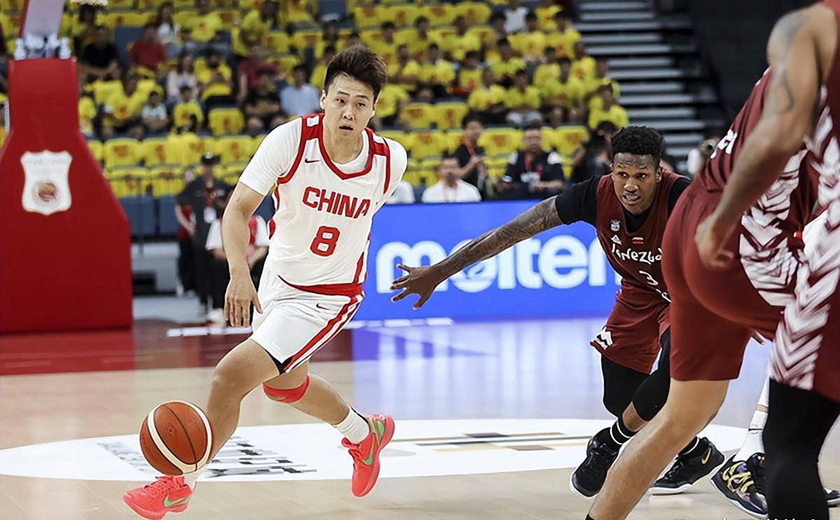 开云体育官方入口-比赛中球员表现抢眼，或将受邀加盟其他球队