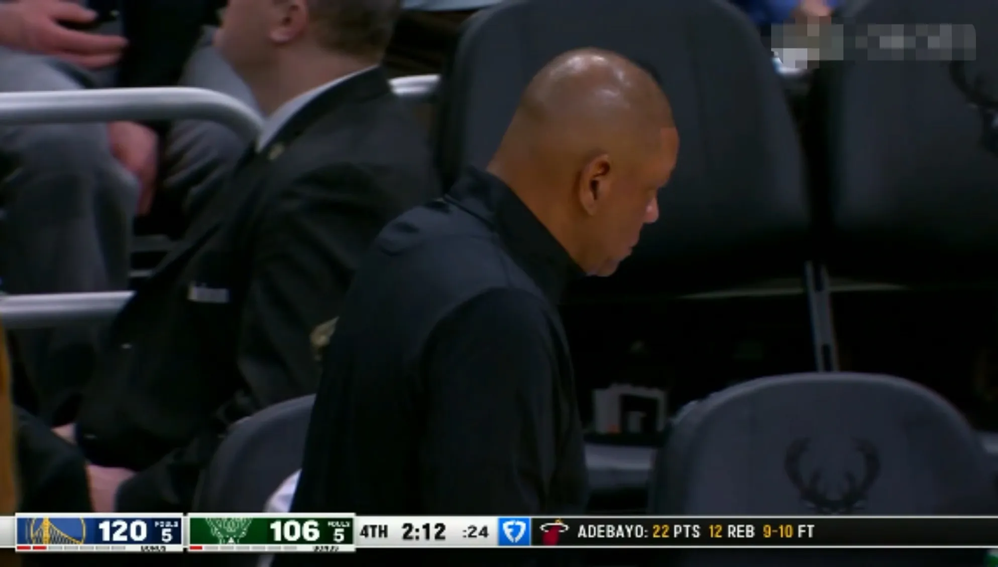 包含雄鹿主场大胜，主帅赞誉球员表现出色的词条