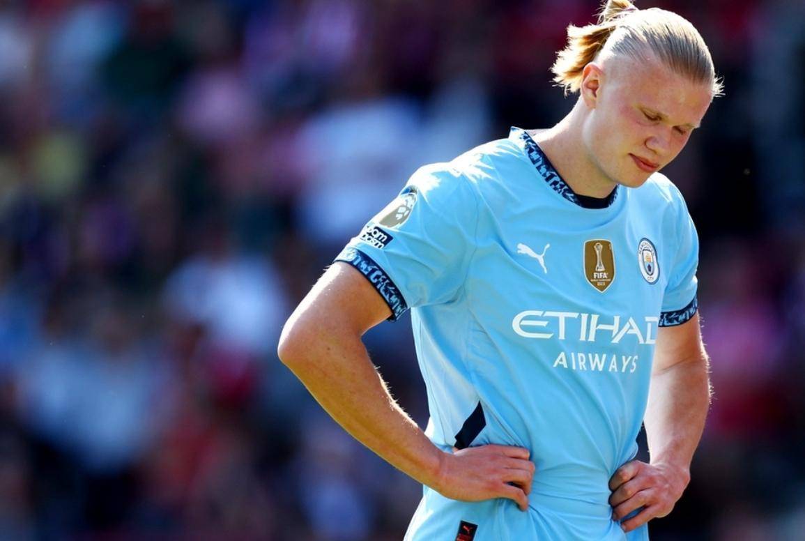 开云体育官方-包含南安普顿官方宣布签下曼城前锋，引爆转会市场的词条