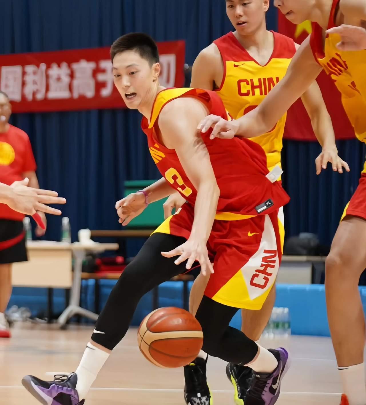 关键球来临，球队核心挺身而出，力保胜利！的简单介绍