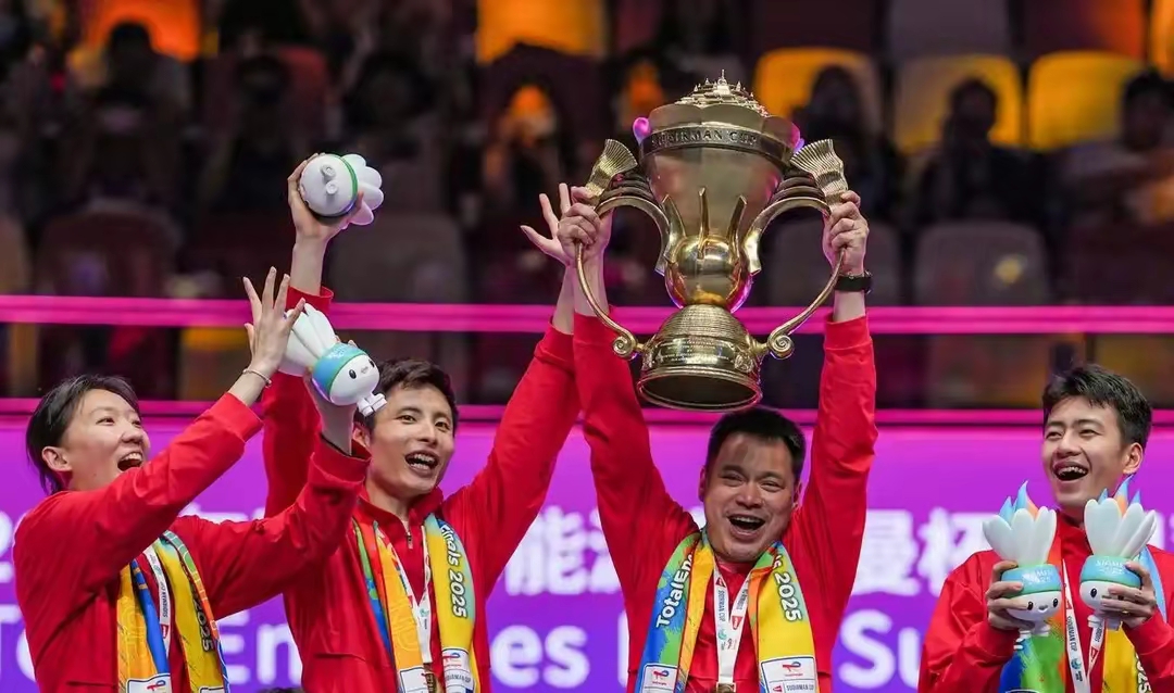 开云体育app下载地址-球队备战赛季决赛，冲刺总冠军