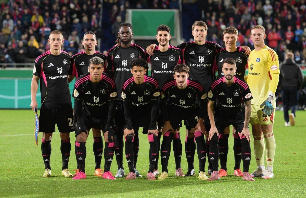 云达不莱梅球员在客场比赛中展现出团队合作精神的简单介绍