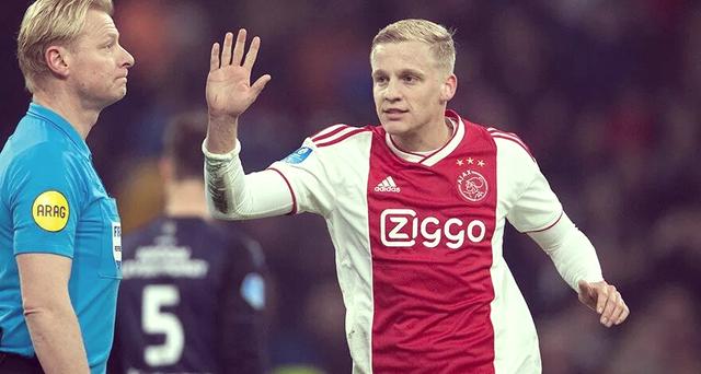 荷兰球队以惊人表现晋级半决赛 荷兰球队以惊人表现晋级半决赛